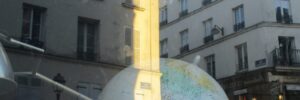 Paris-Montmartre-VitrineDUnCommerceRueRavignan2-09072016-PhotoYann